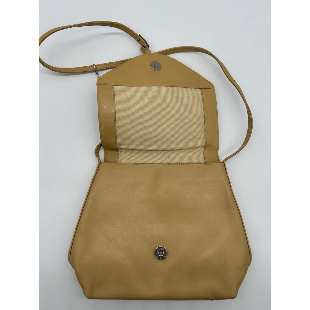 Kenneth Cole New York Leather Crossbody Bag Purse Beige - Picture 4 of 10
